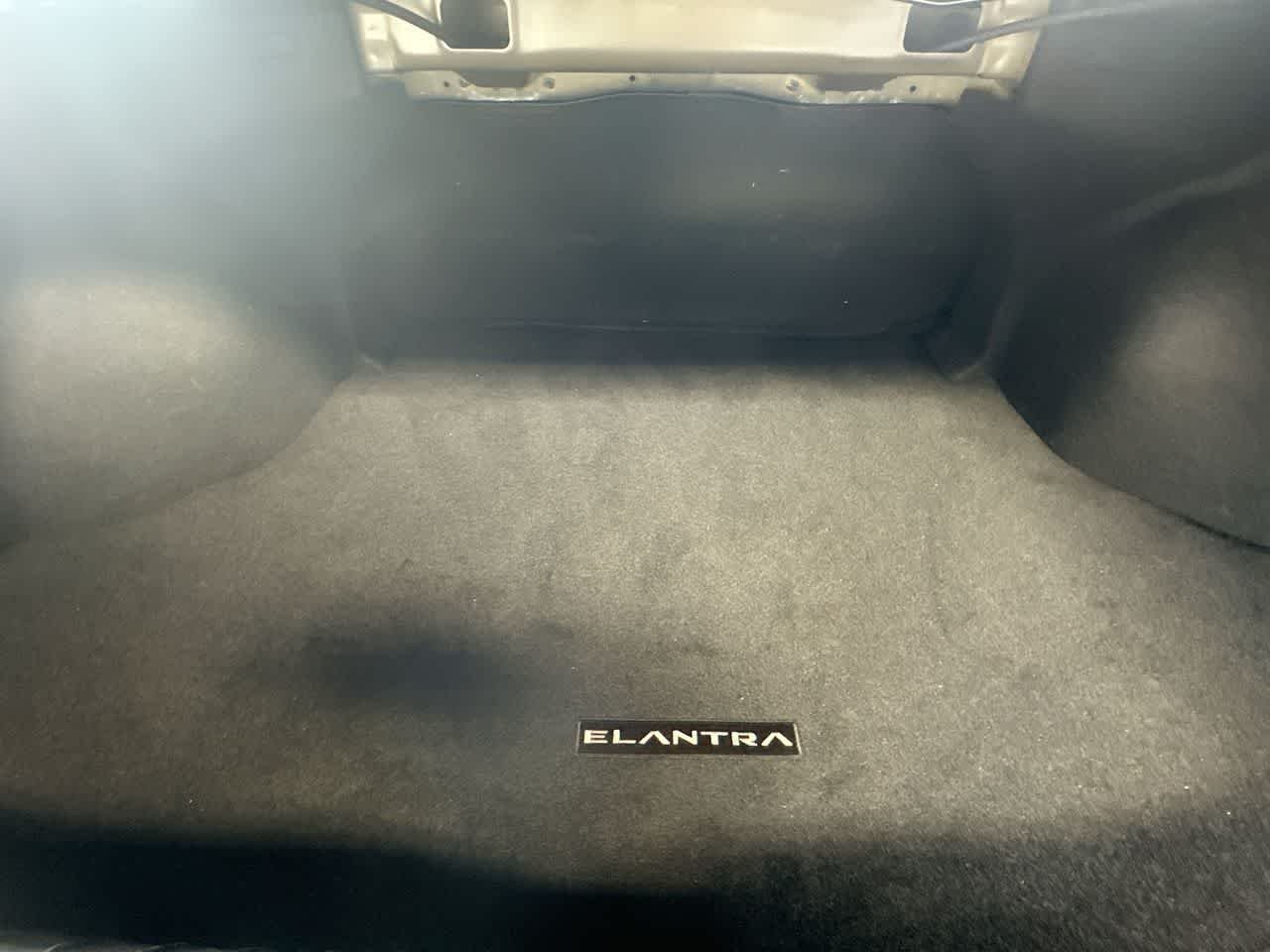2026 Hyundai Elantra SE - Photo 25