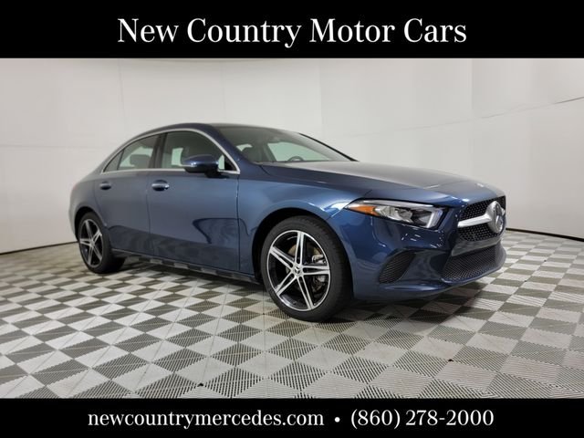 2019 Mercedes-Benz A-Class A220 4MATIC's photo