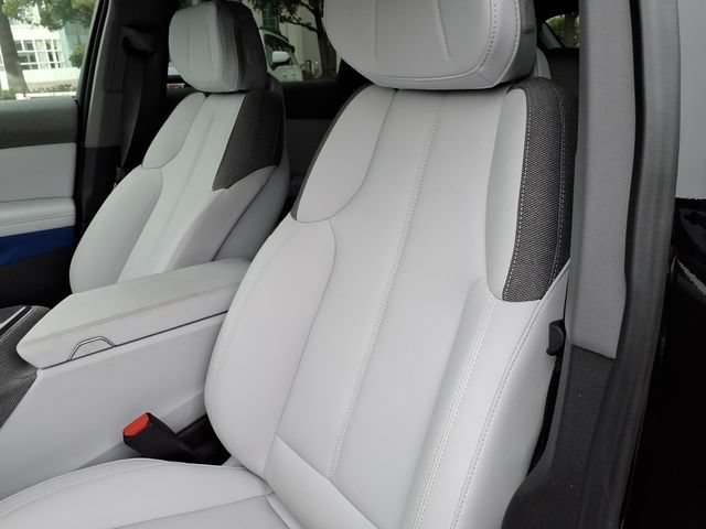 2026 Cadillac OPTIQ Sport - Photo 11