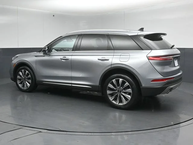 Certified Used 2021 Silver Radiance Lincoln Reserve image 5