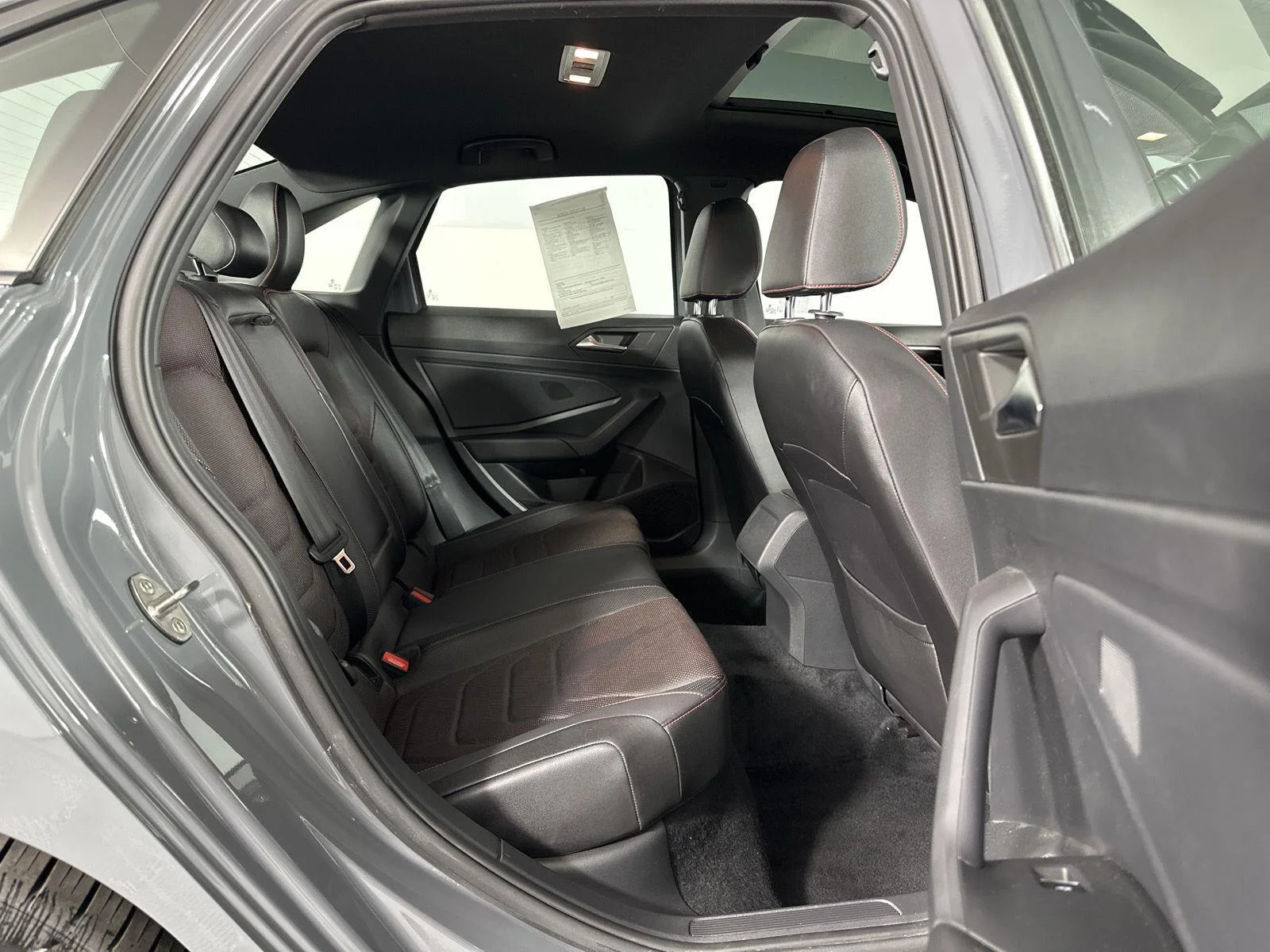 Used 2022 Pure Gray w/Black Roof Volkswagen Autobahn image 29