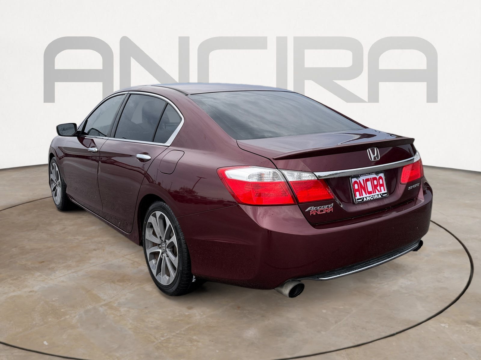 Used 2015 Basque Red Pearl II Honda Sport image 8