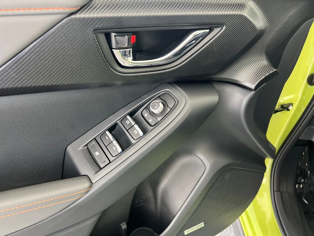 New 2026 CITRON YELLOW PEARL Subaru Limited Hybrid image 13