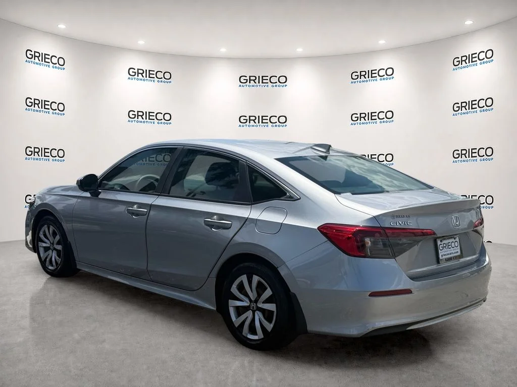 Used 2024 Lunar Silver Metallic Honda LX image 5