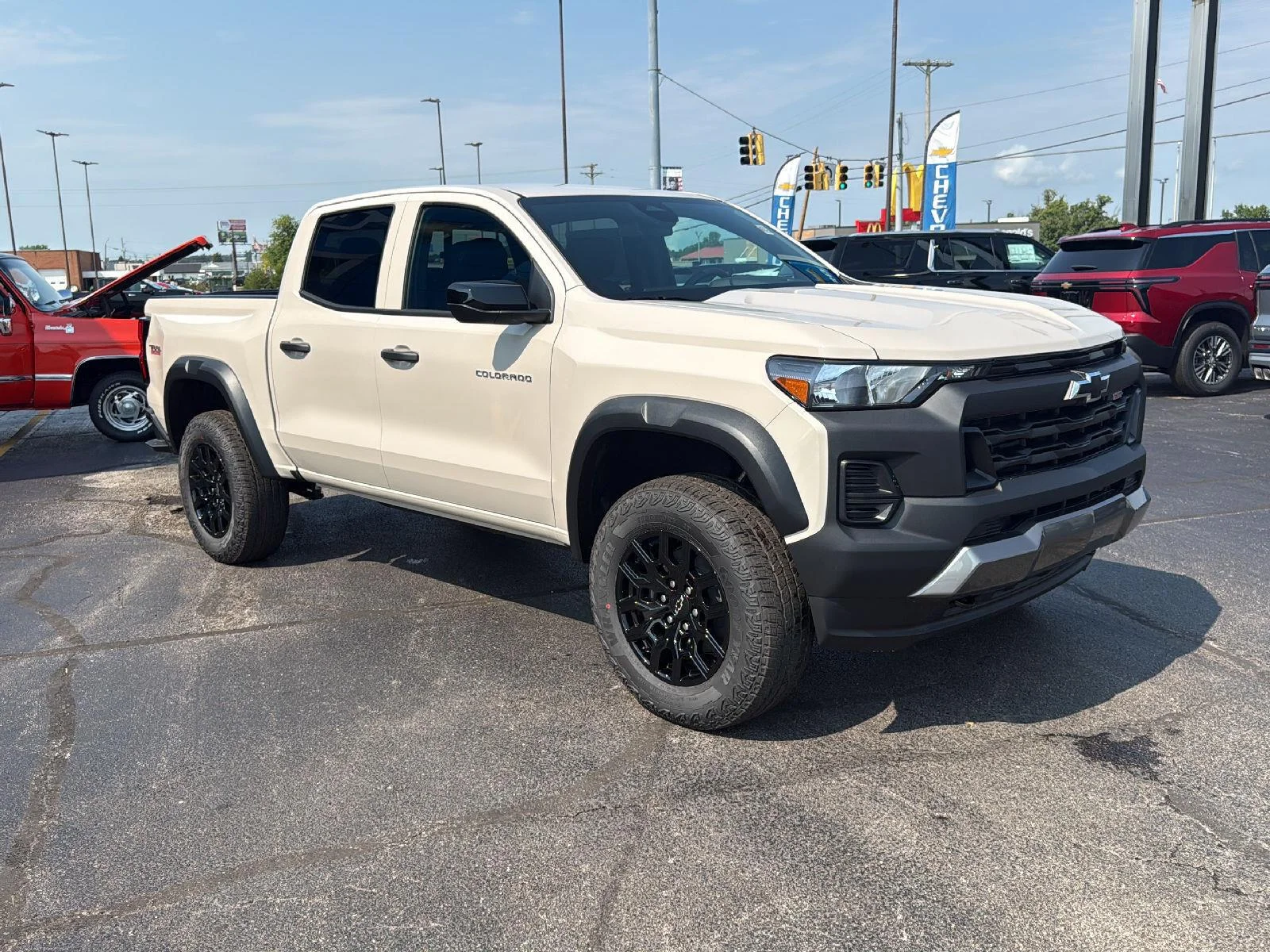 2026 Chevrolet Colorado Trail Boss - Photo 7