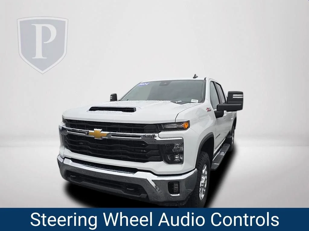 Used 2024 Summit White Chevrolet LT image 12