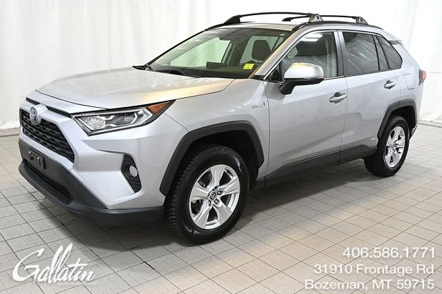 Used 2021 Silver Toyota XLE image 1