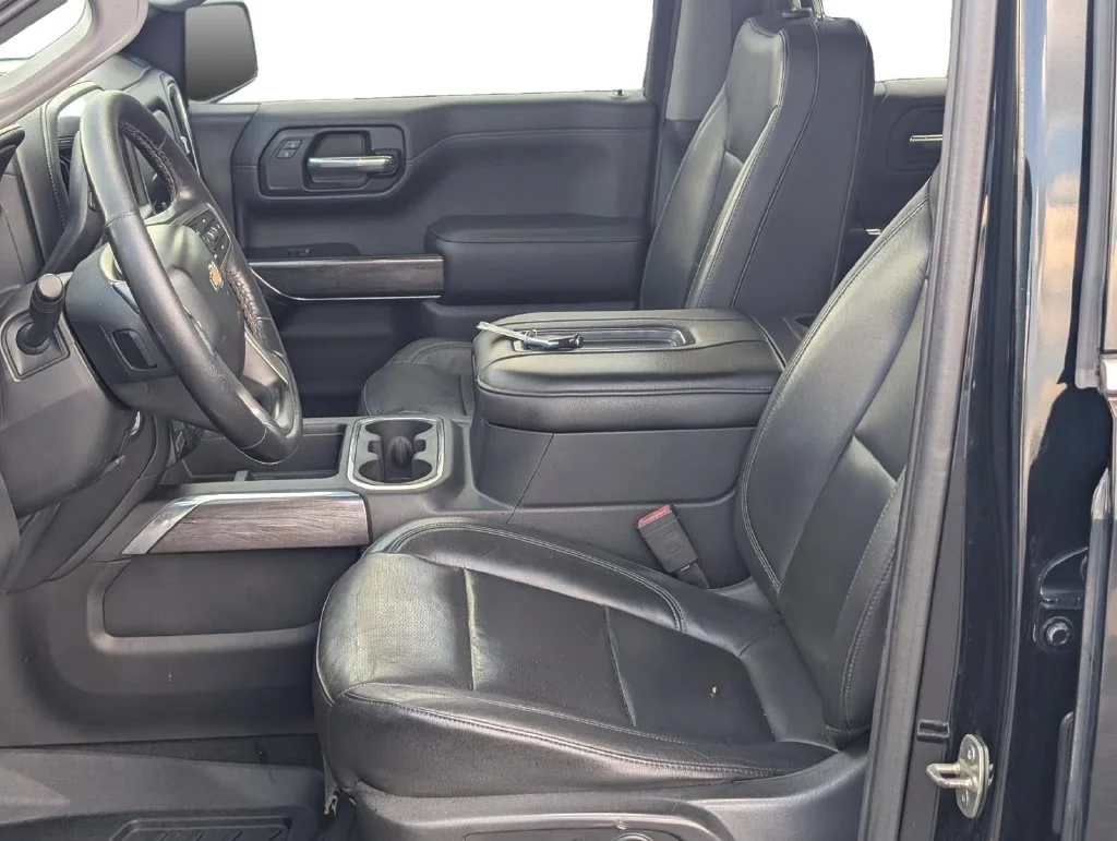 Used 2019 BLACK Chevrolet LTZ image 12