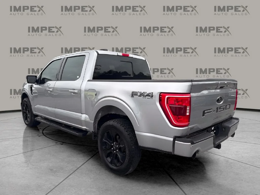 Used 2023 Silver Ford XLT image 3