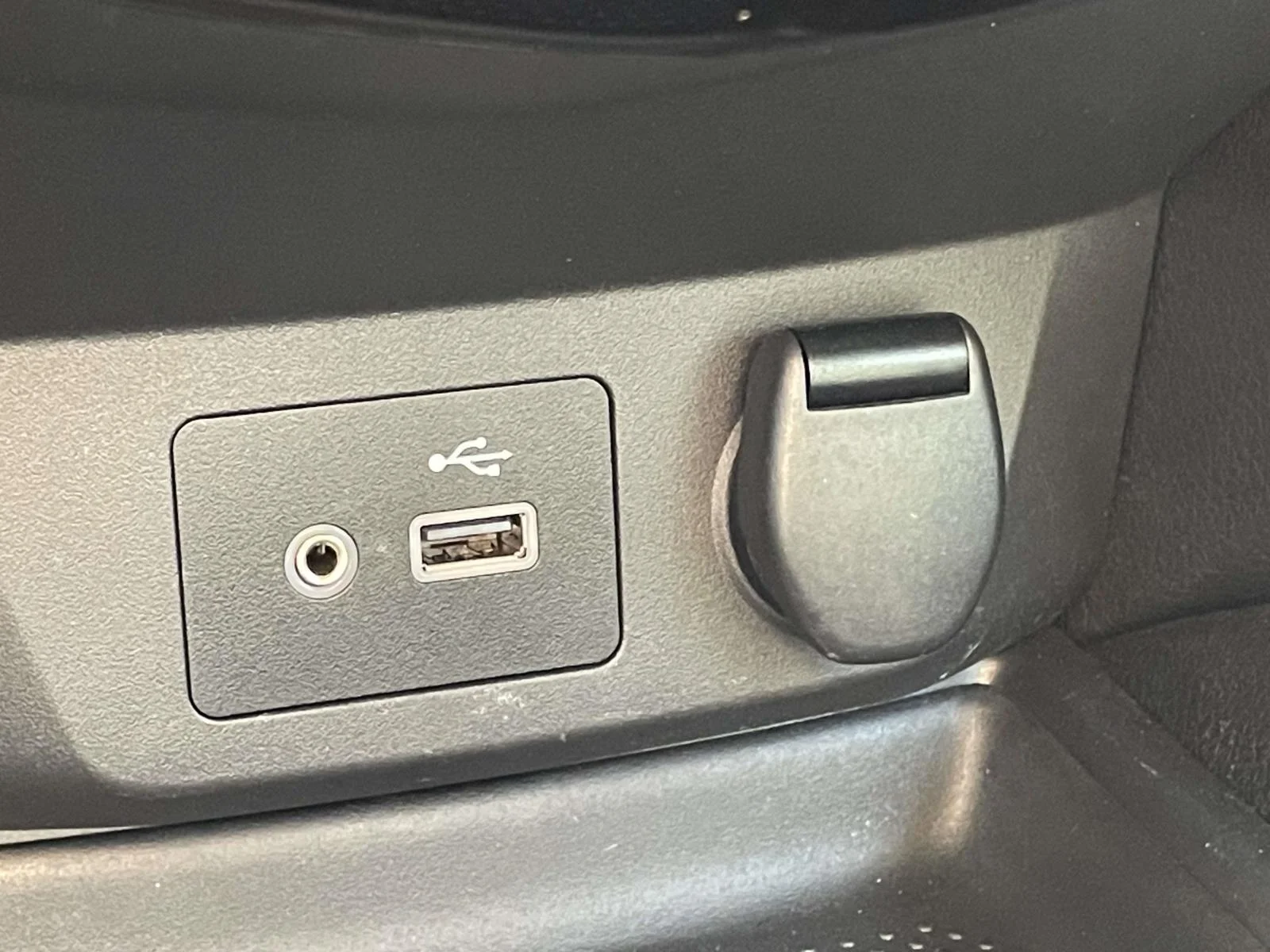 Used 2020 Pearl White Tricoat Nissan SV image 19
