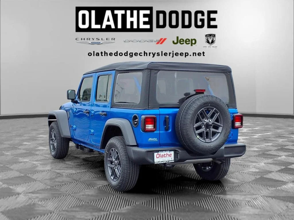 New 2026 Hydro Blue Pearl-Coat Exterior Paint Jeep Sport image 3