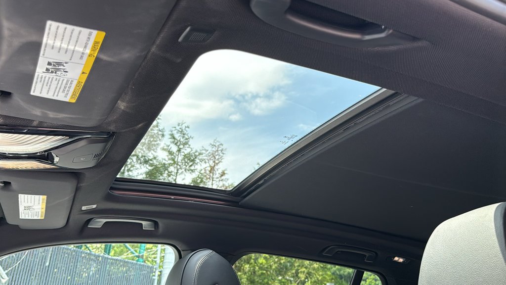 Used 2021 Phytonic Blue Metallic BMW xDrive40i image 22