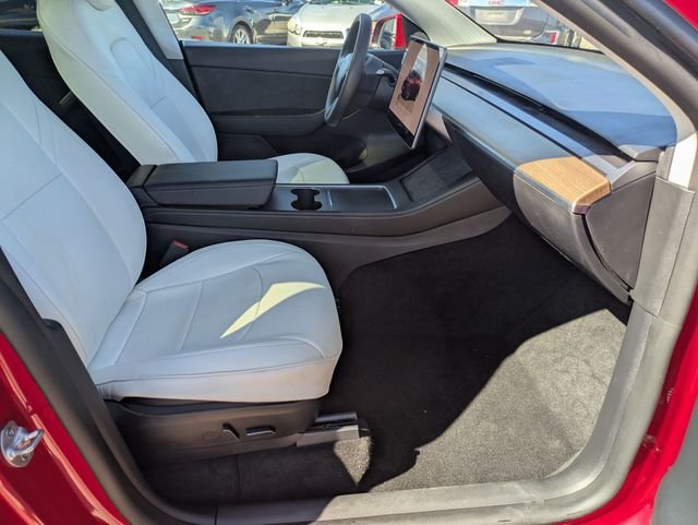 Used 2022 Red Tesla Long Range image 28