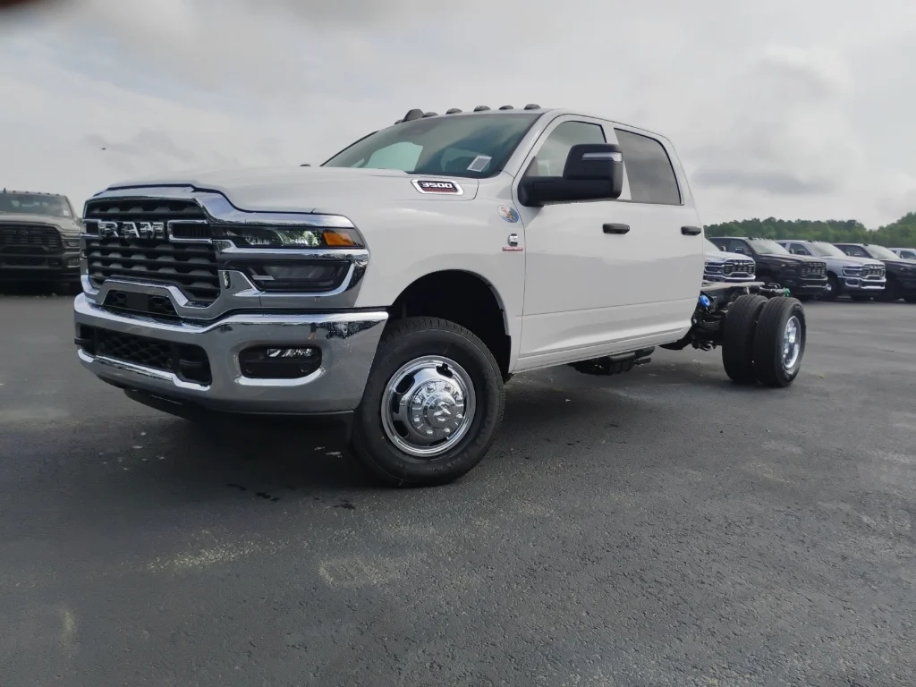 2026 RAM 3500 Tradesman 4X4 Crew Cab's photo