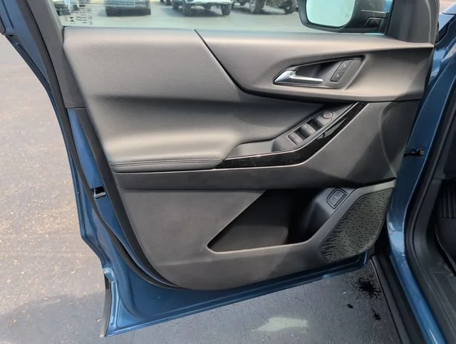 New 2027 Lakeshore Blue Metallic Chevrolet LT image 11