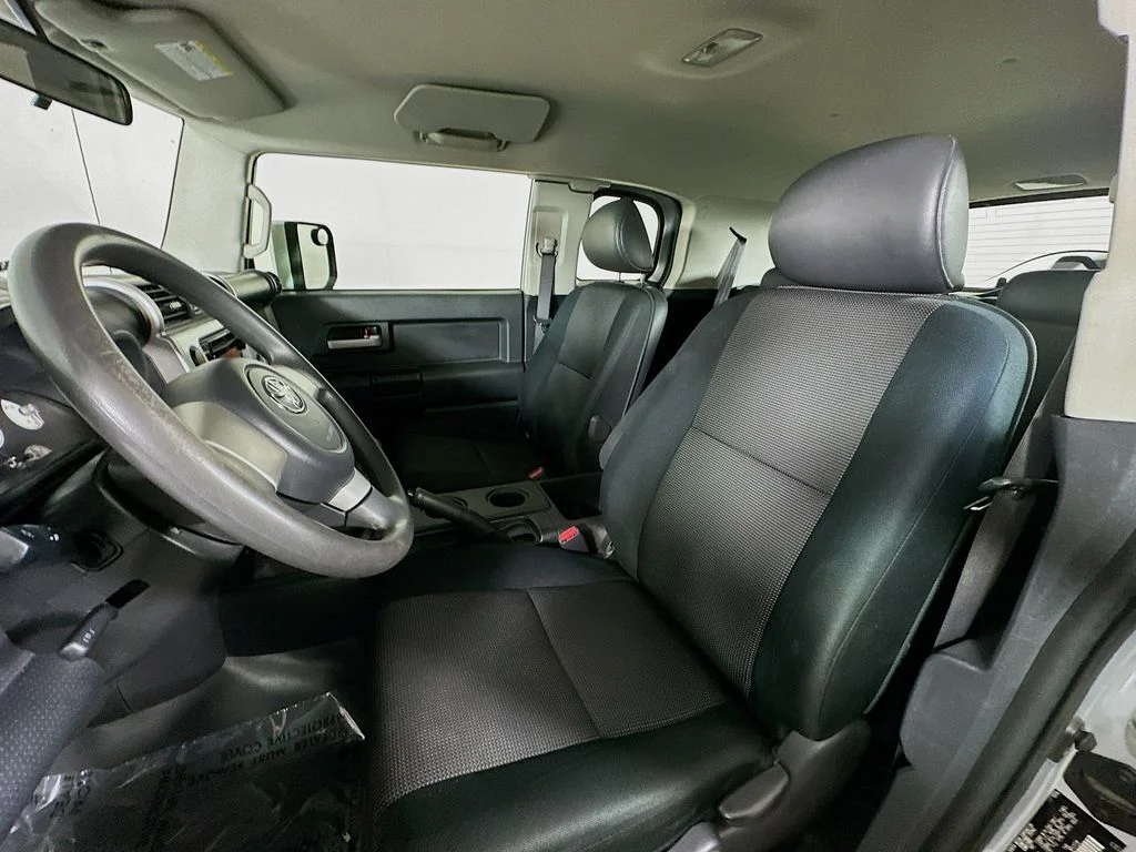 Used 2007 Titanium Metallic Toyota  image 11