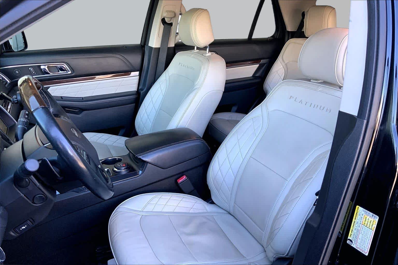 Used 2017 Shadow Black Ford Platinum image 8