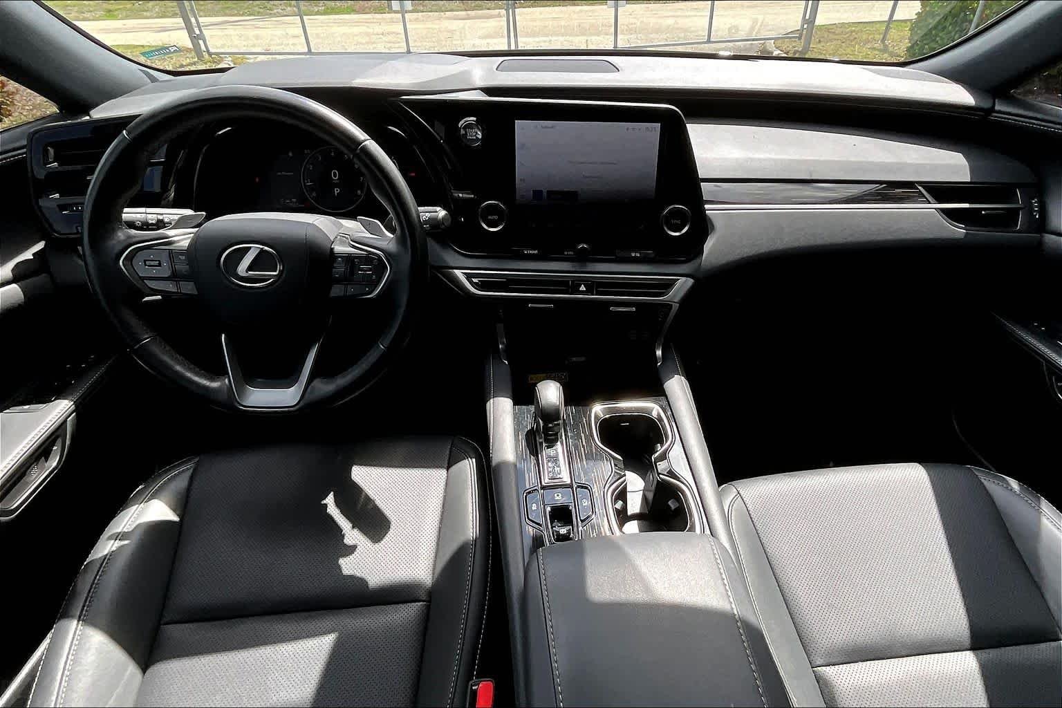 2024 Lexus RX 350 - Photo 16