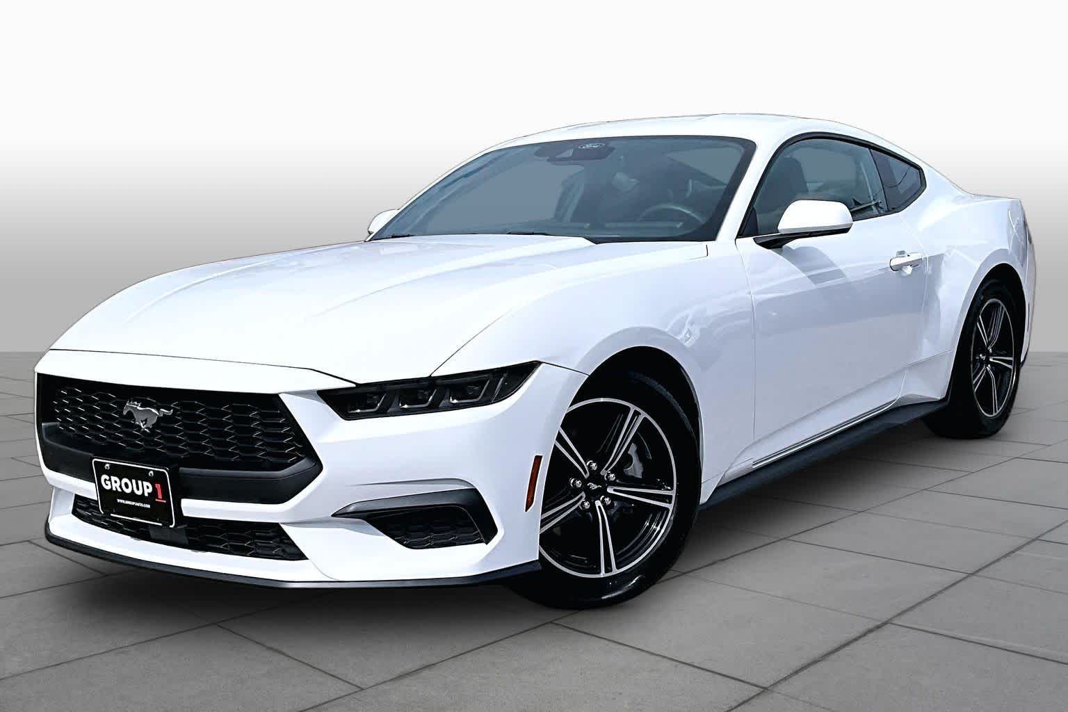 Used 2025 Oxford White Ford EcoBoost image 35