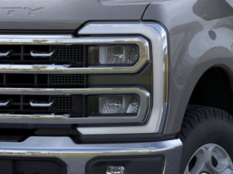 New 2026 Carbonized Gray Metallic Ford XLT image 19
