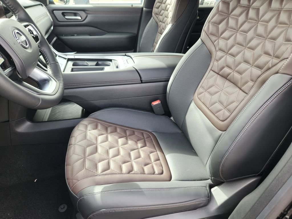 2026 Nissan Armada Platinum - Photo 9