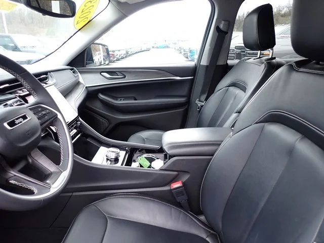 Used 2023 White Jeep Limited image 13