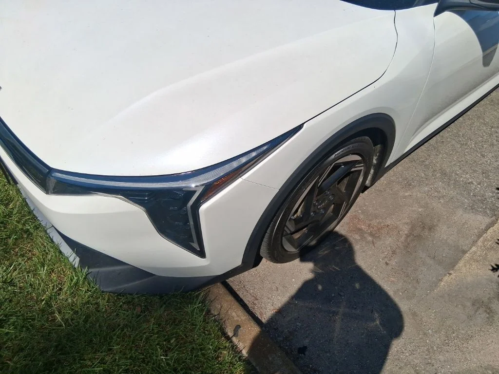 Used 2025 White Kia EX image 16