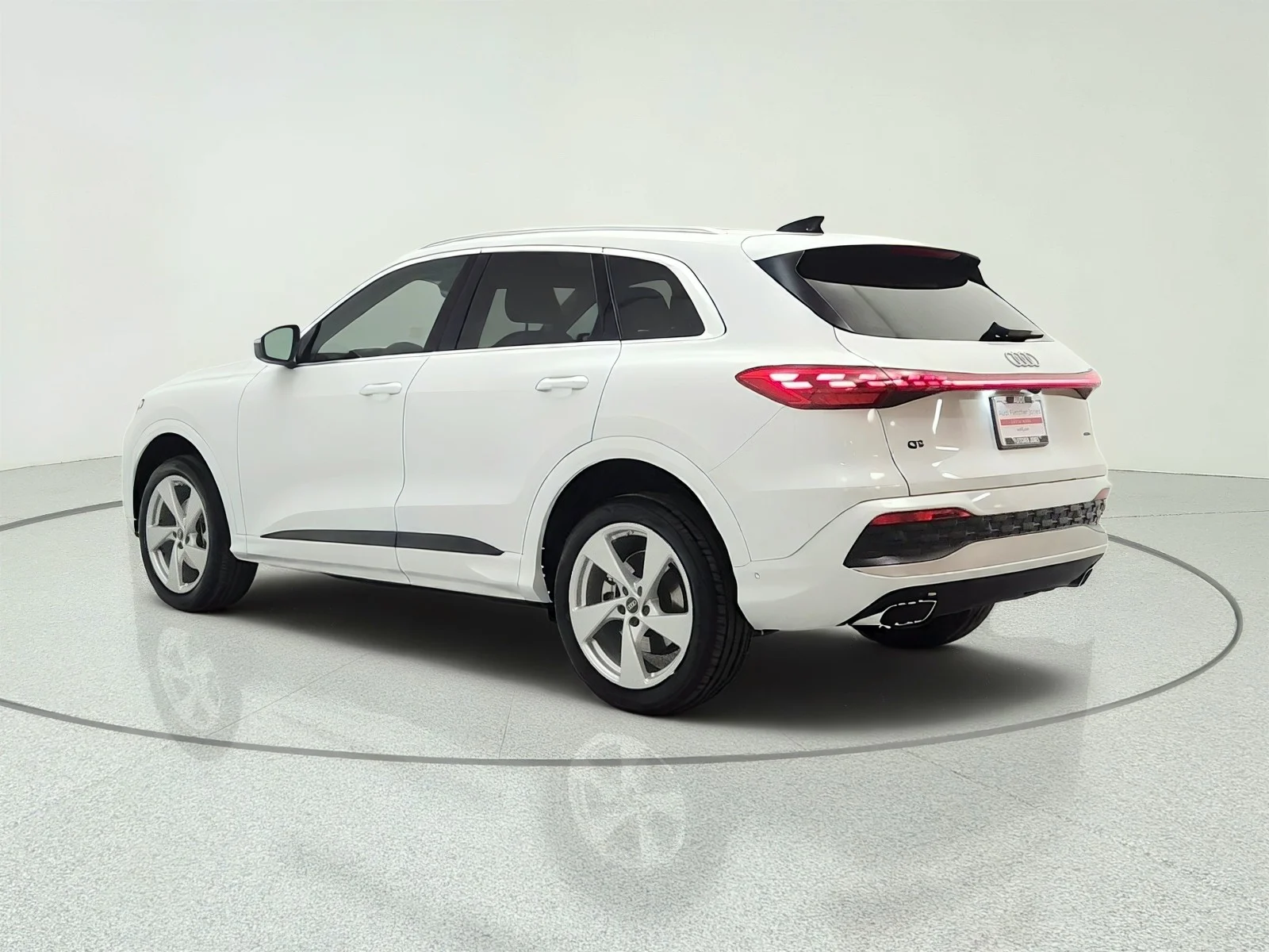 Used 2025 Glacier White Metallic Audi Premium Plus image 7