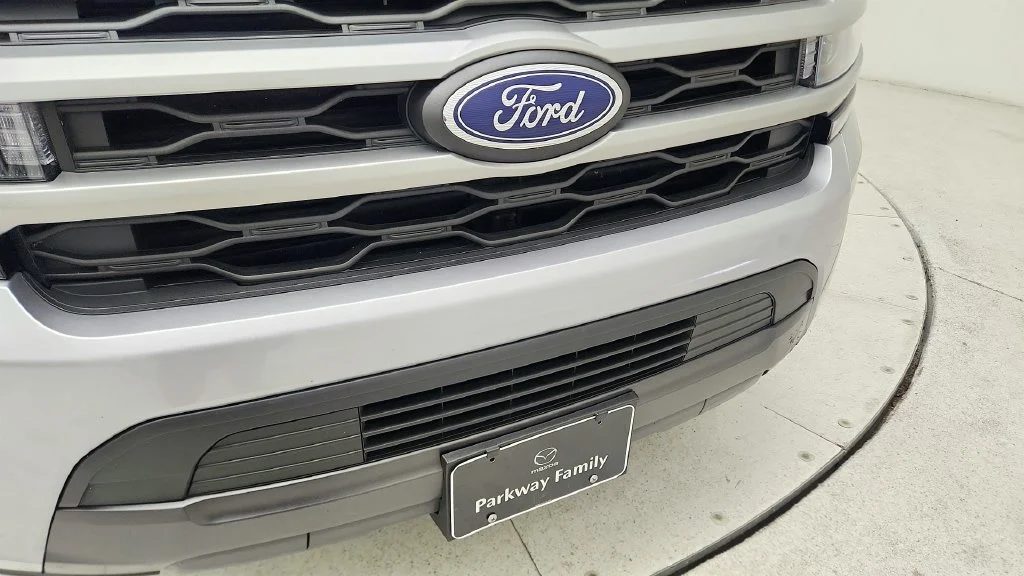 Used 2024 Gray Ford XLT image 30