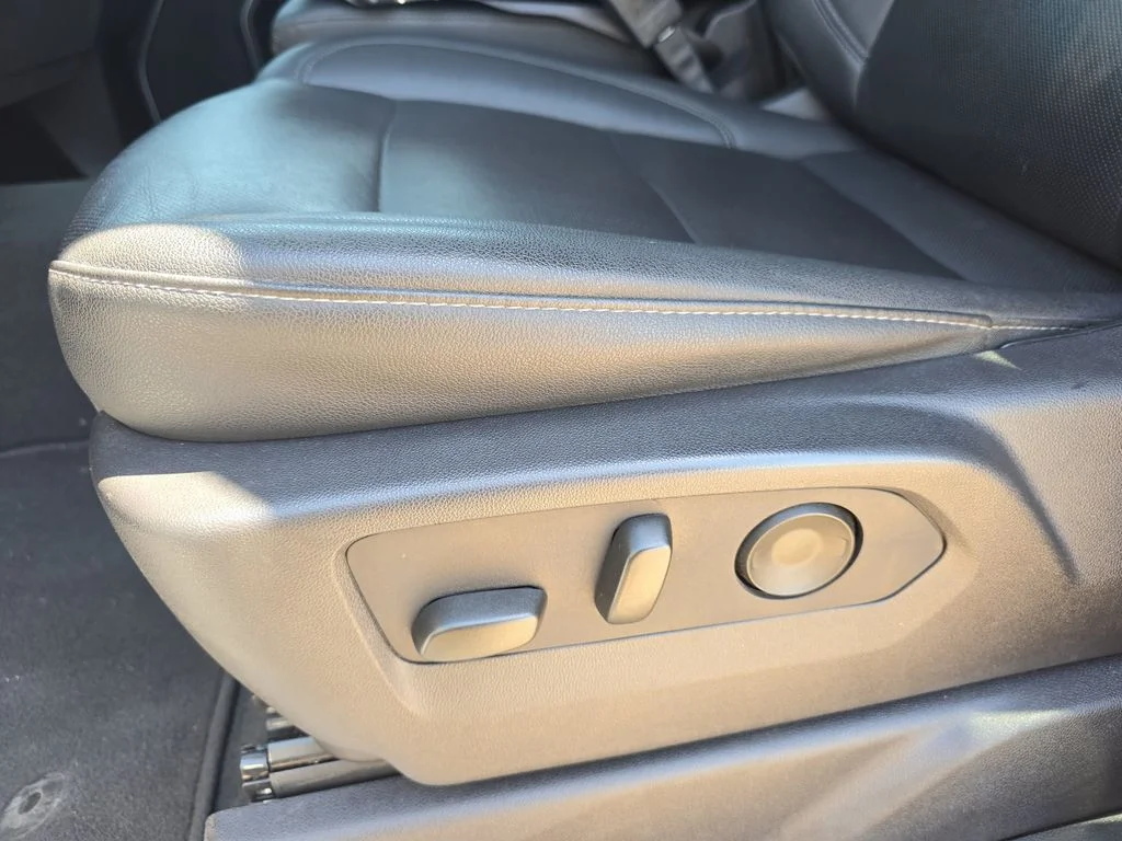 2025 GMC Sierra 1500 SLT - Photo 66
