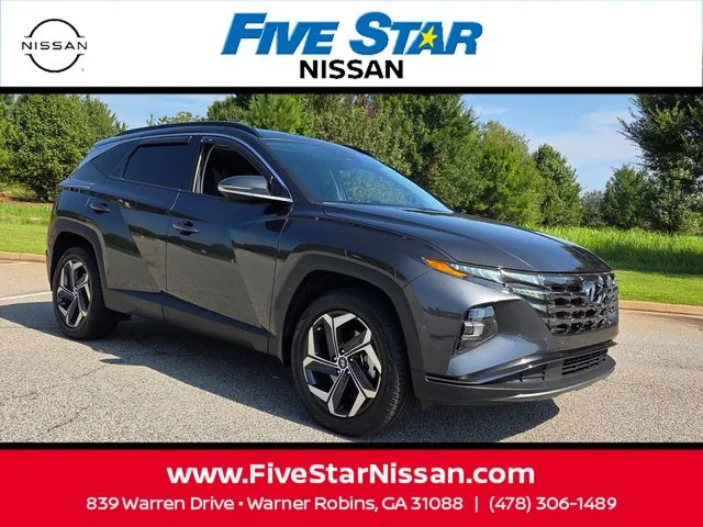 Used 2023 Black Hyundai SE image 1