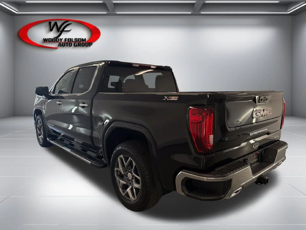 New 2026 Onyx Black GMC SLT image 8