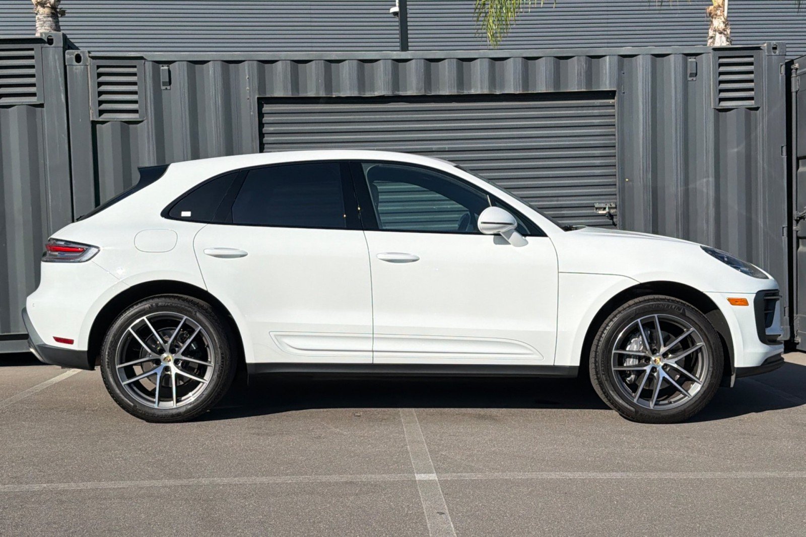 Certified Used 2022 WHITE Porsche  image 9