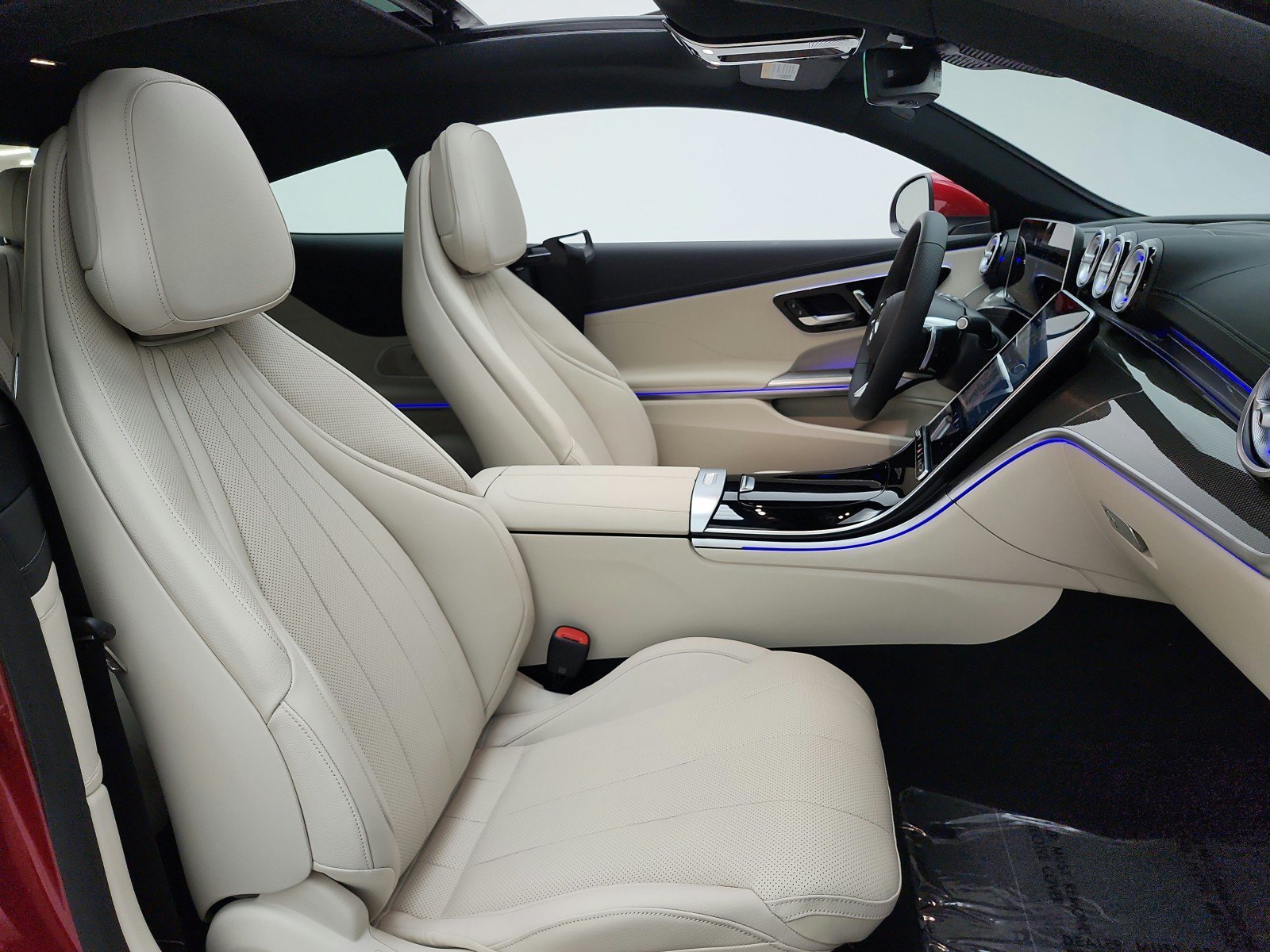 New 2027 MANUFAKTUR Patagonia Red Metallic Mercedes-Benz CLE 450 4MATIC® Coupe image 34