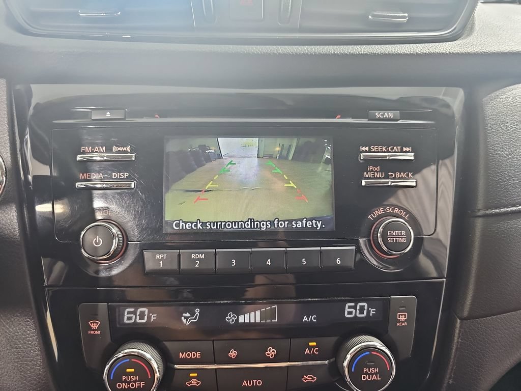 Used 2017 Blue Nissan SV image 27