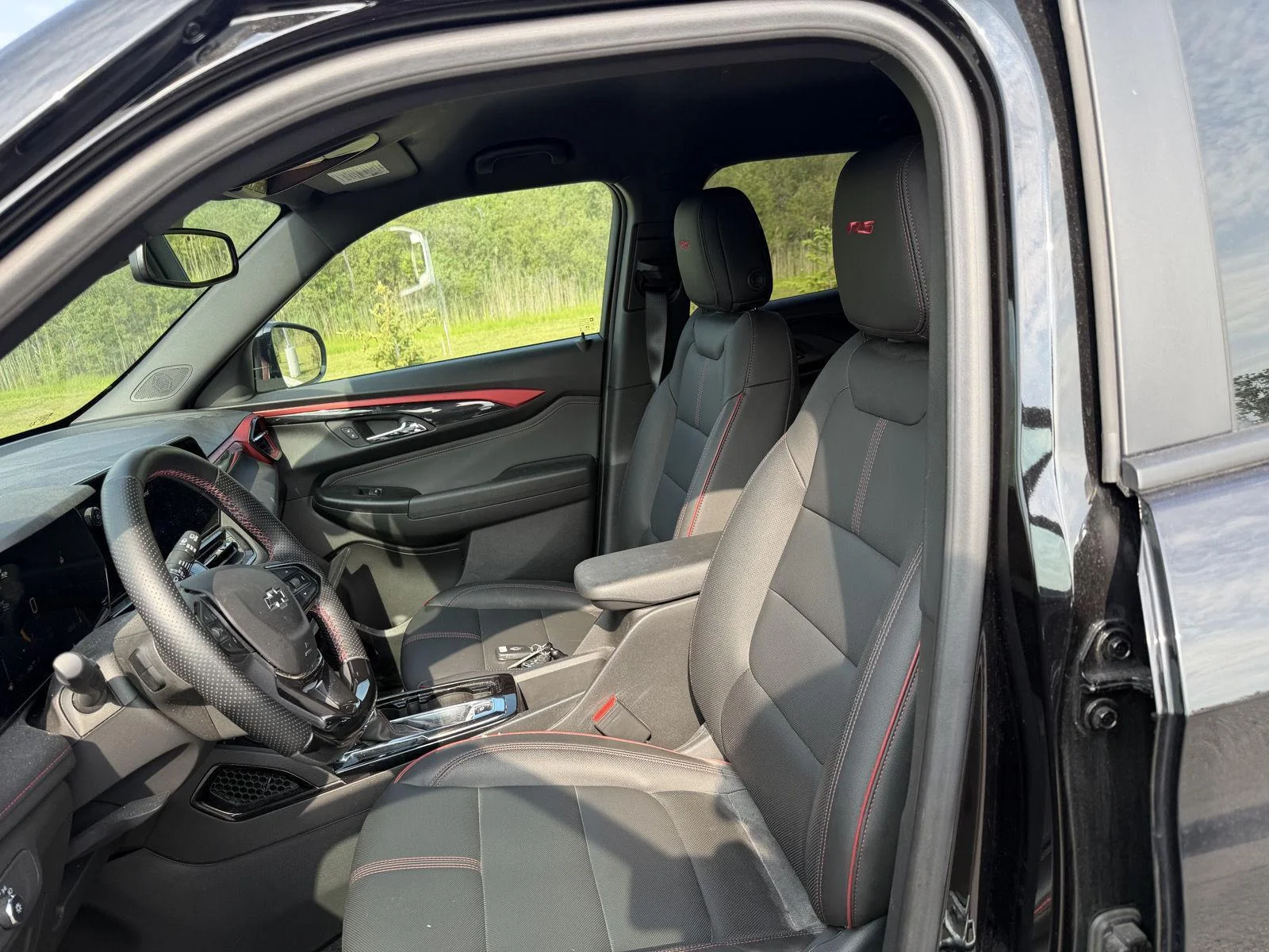 Used 2024 Mosaic Black Metallic Chevrolet RS image 9