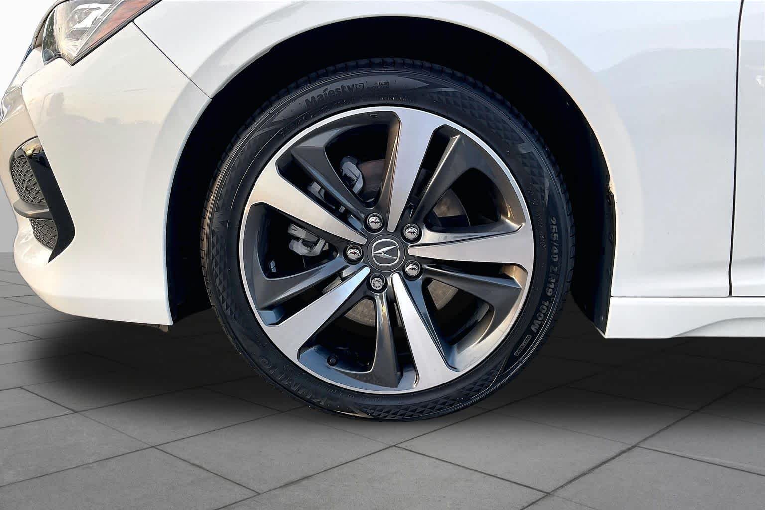 Certified Used 2025 Platinum White Pearl Acura TECH image 11