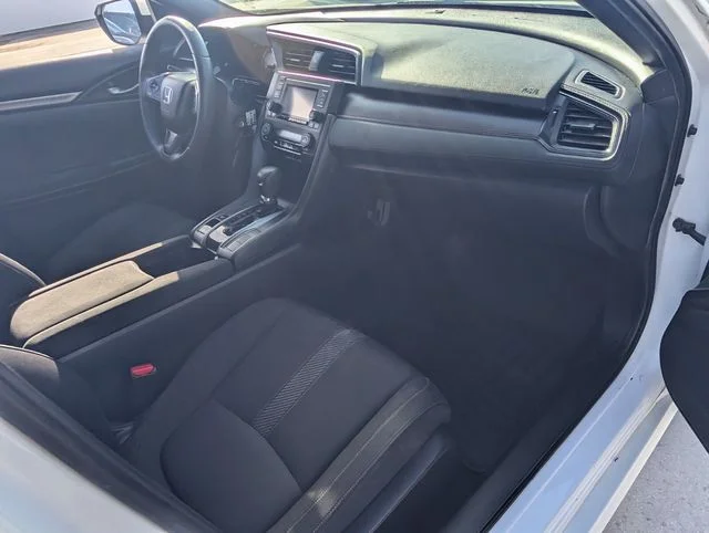 Used 2017  Honda LX image 14