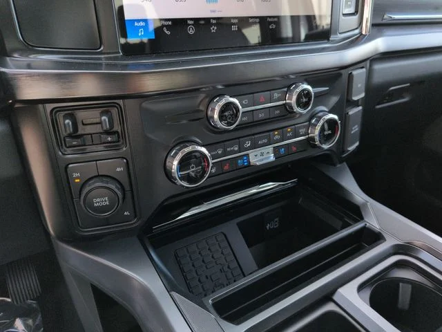 New 2026 Oxford White Ford F-350® Lariat® image 17