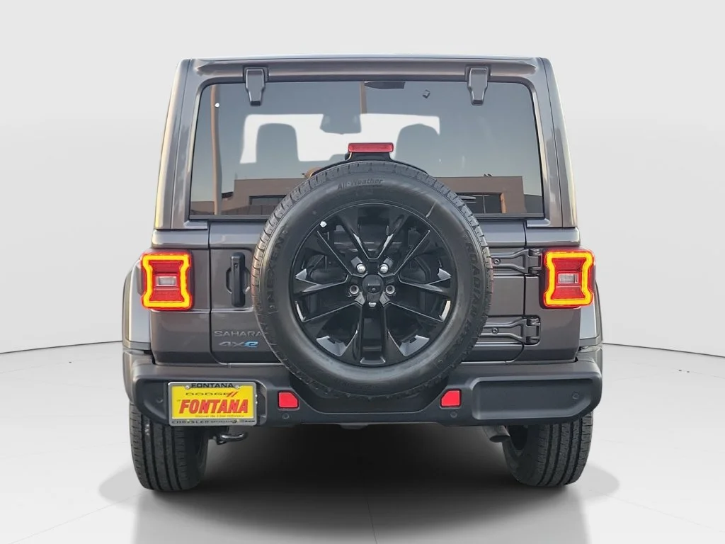Certified Used 2025 Gray Jeep Sahara 4xe image 4