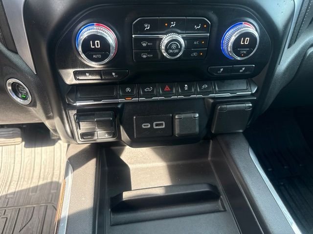 Used 2020 Blue GMC Elevation image 21
