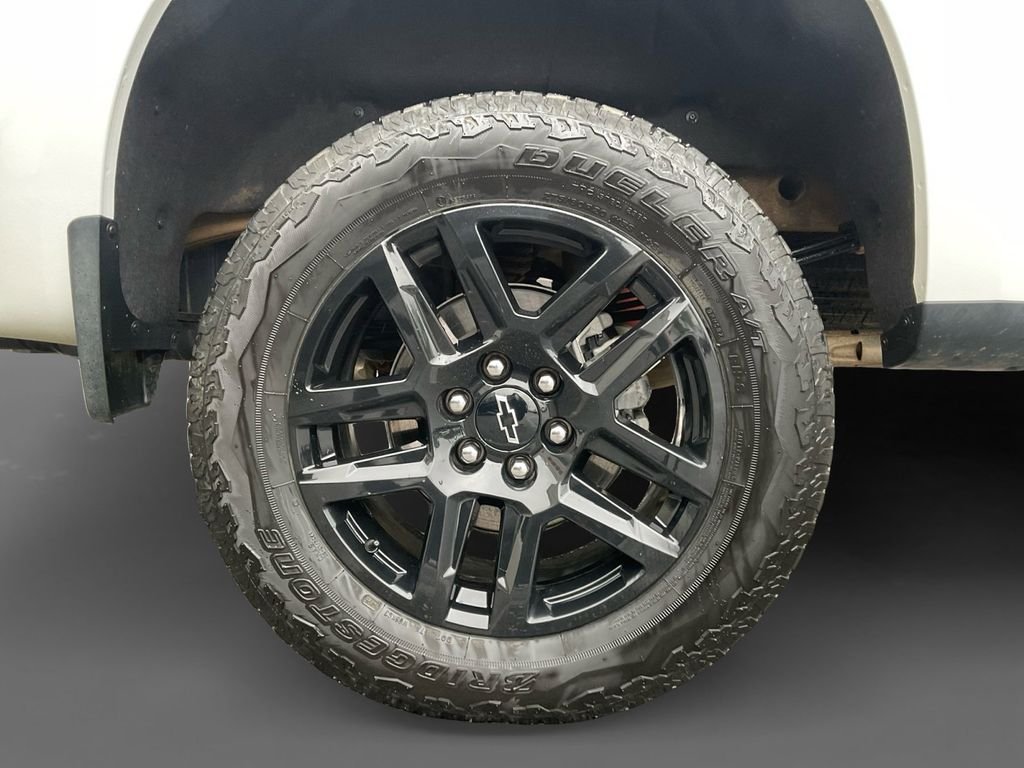 Used 2025 White Chevrolet LT Trail Boss image 8