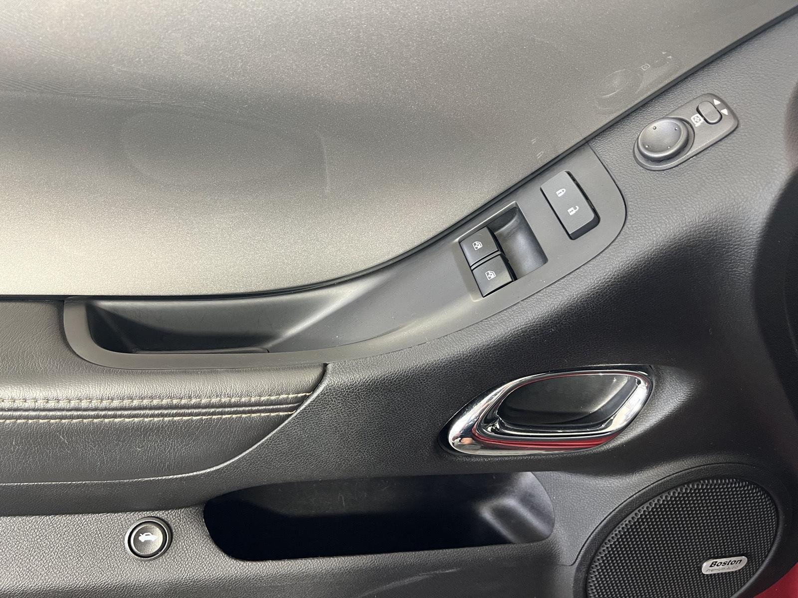 Used 2014 Red Rock Metallic Chevrolet LT image 6