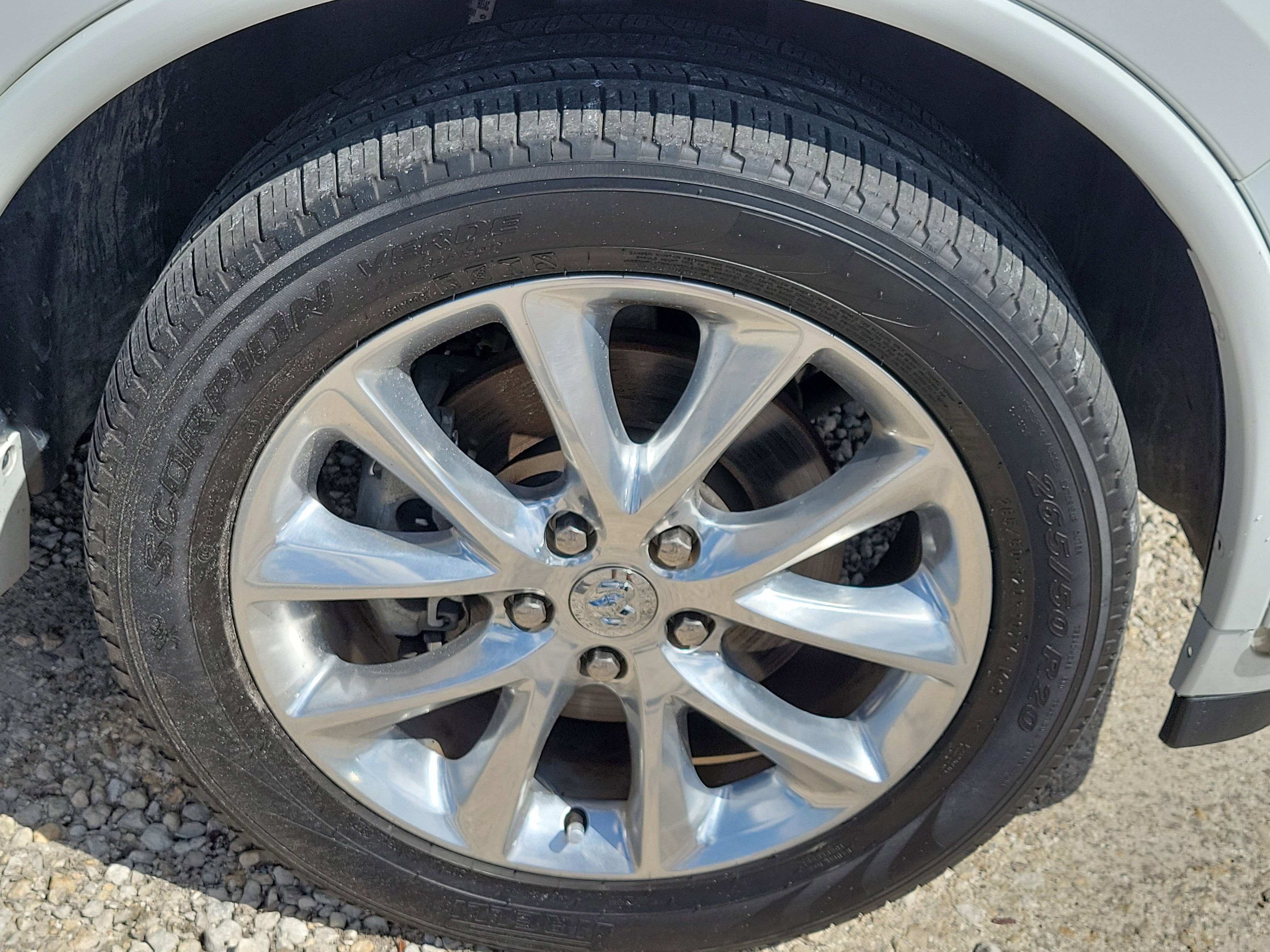 Used 2019 White Knuckle Clearcoat Dodge Citadel image 8