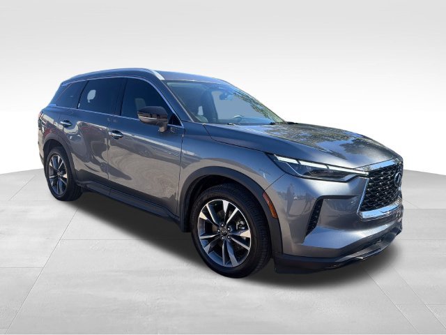 Used 2023 Gray INFINITI LUXE image 7