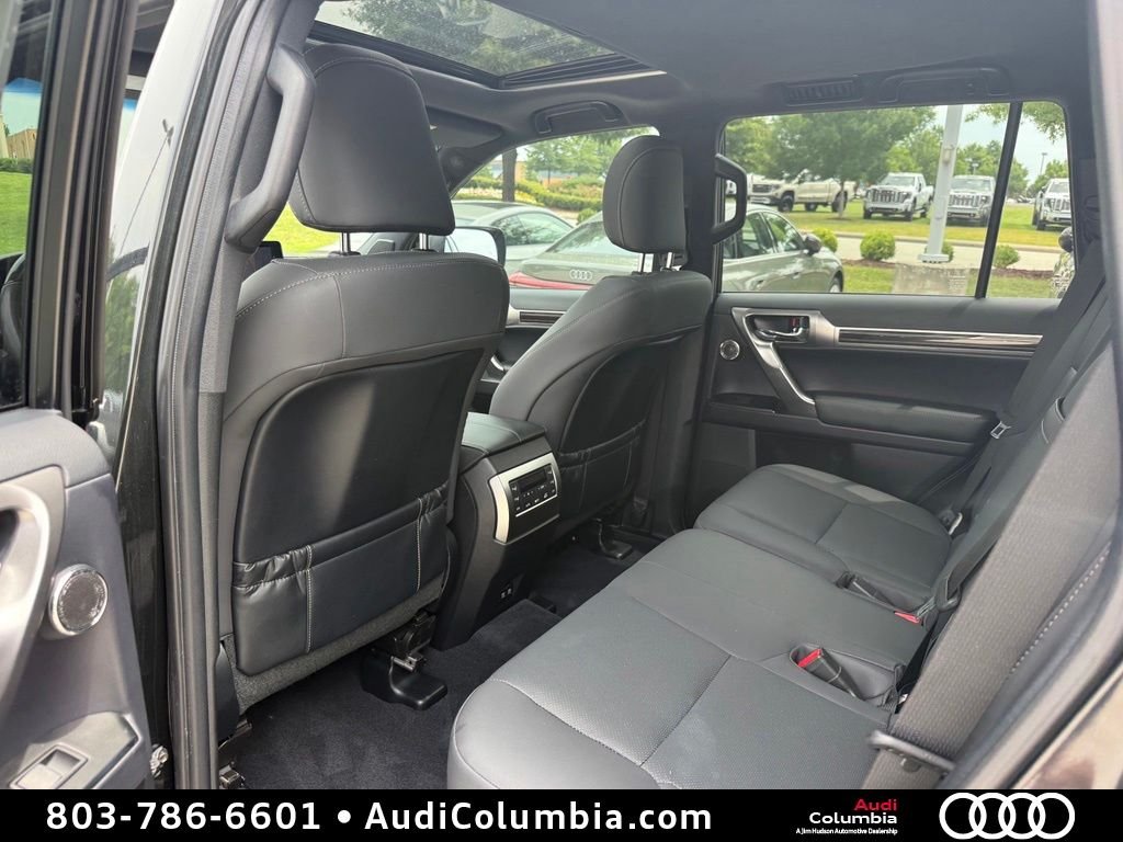 Used 2023 Black Lexus 460 image 25