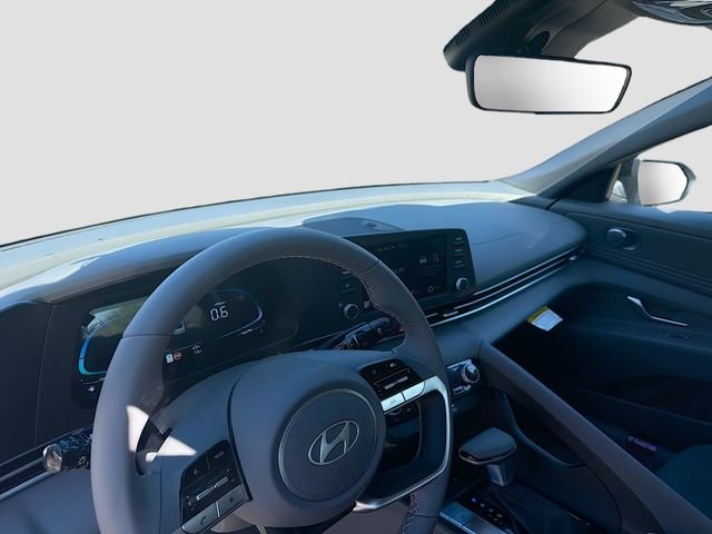 Used 2026 White Hyundai SEL Sport image 9