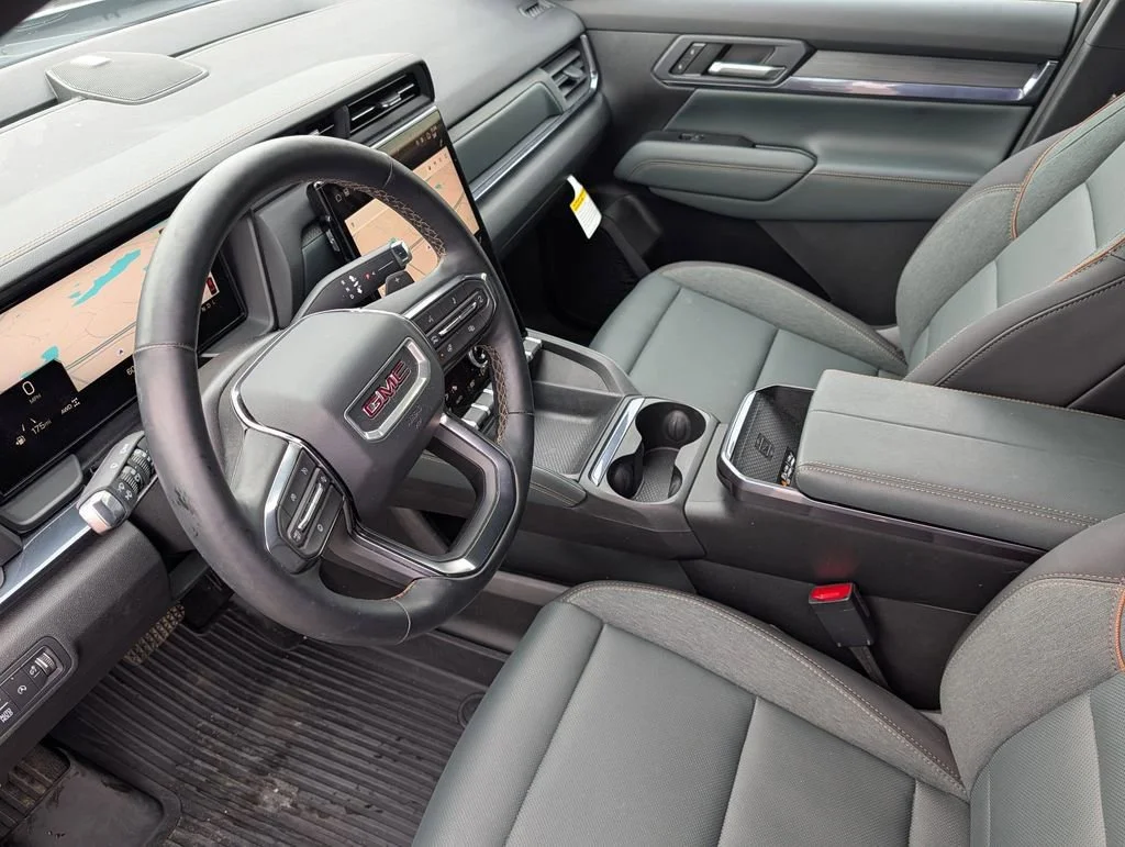2026 GMC Terrain AT4 - Photo 6