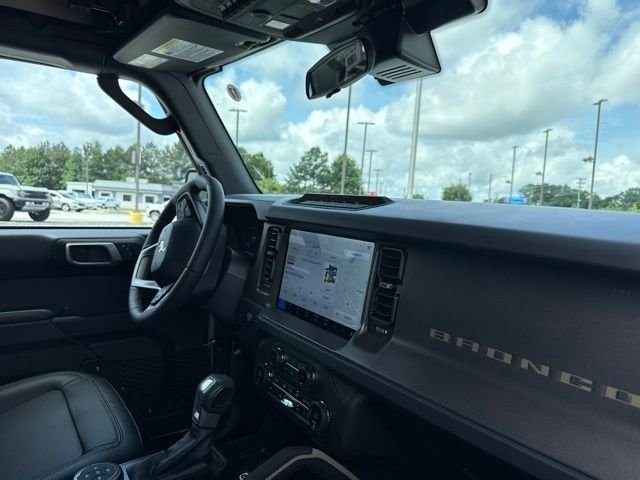 New 2026 Oxford White Ford Badlands image 11