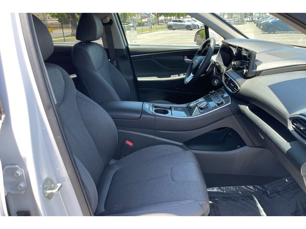 Used 2023 Serenity White Pearl Hyundai SE image 19